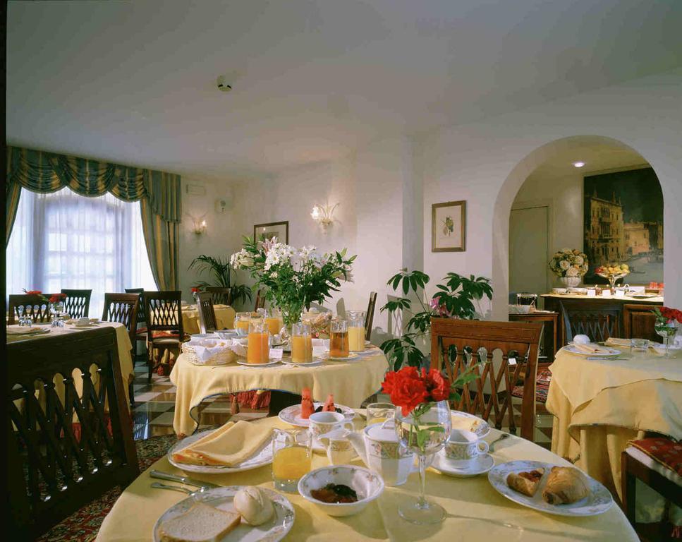 Borgo Ca Dei Sospiri Hotell Quarto dʼAltino Eksteriør bilde